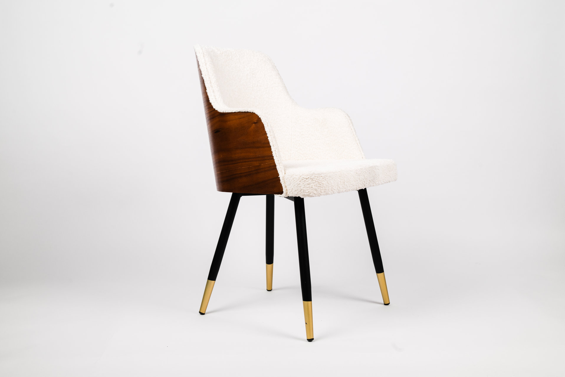 missina-drvena-stolica